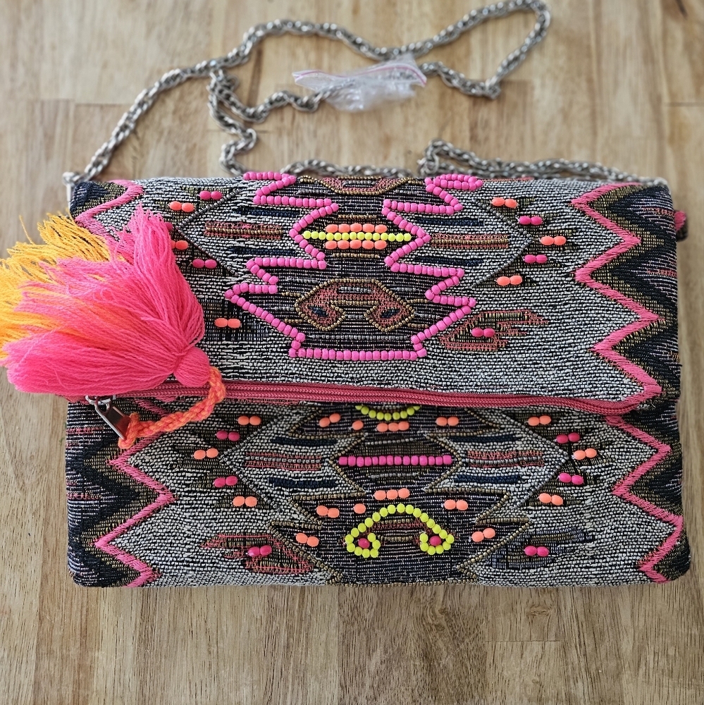NEW American & Beyond Clutch Purse